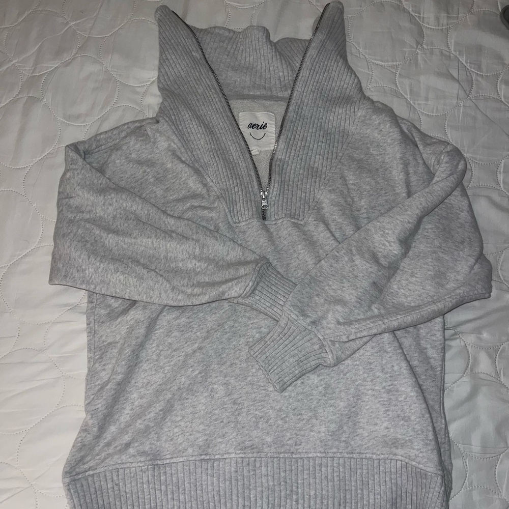 Aerie sweatshirt